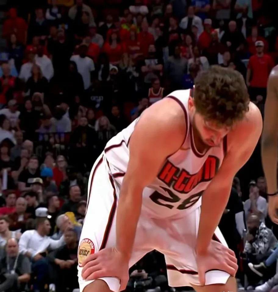 火箭轻取巴西男篮,拉文爆发神勇 火箭轻取巴西男篮,拉文爆发神勇