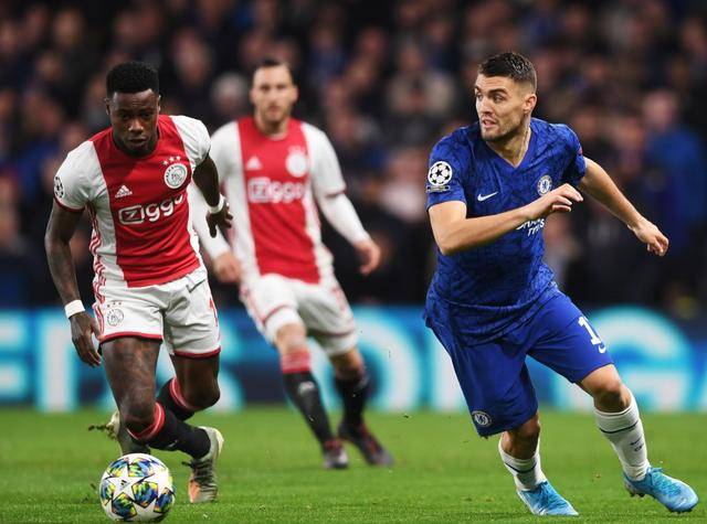 关于德国翻盘里昂，科瓦契奇完成帽子戏法的信息