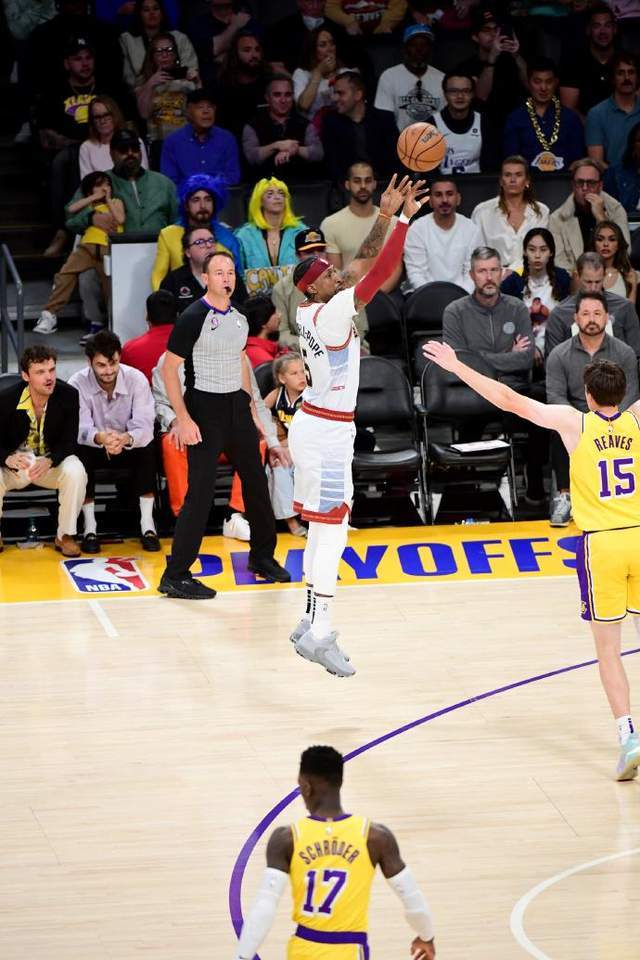 美国网球队翻盘西班牙网球队，穆雷制霸全场的简单介绍