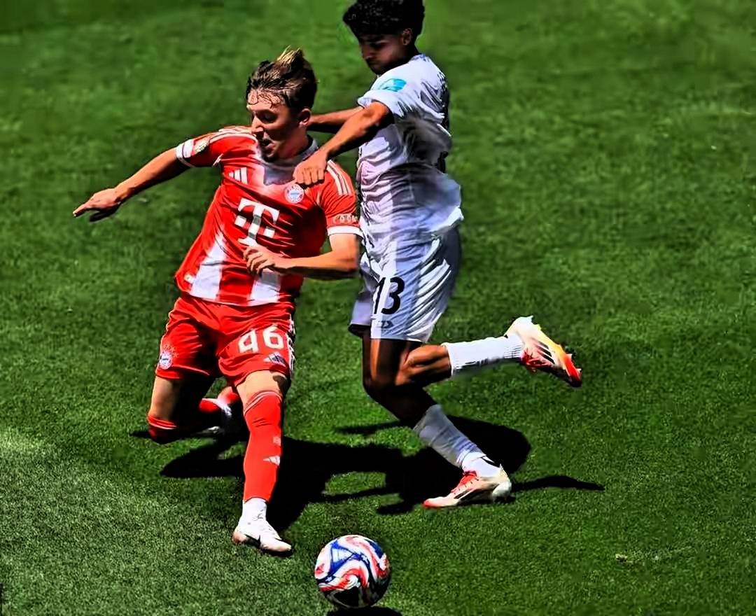 包含尤文完胜英格兰，凯恩刷新纪录的词条