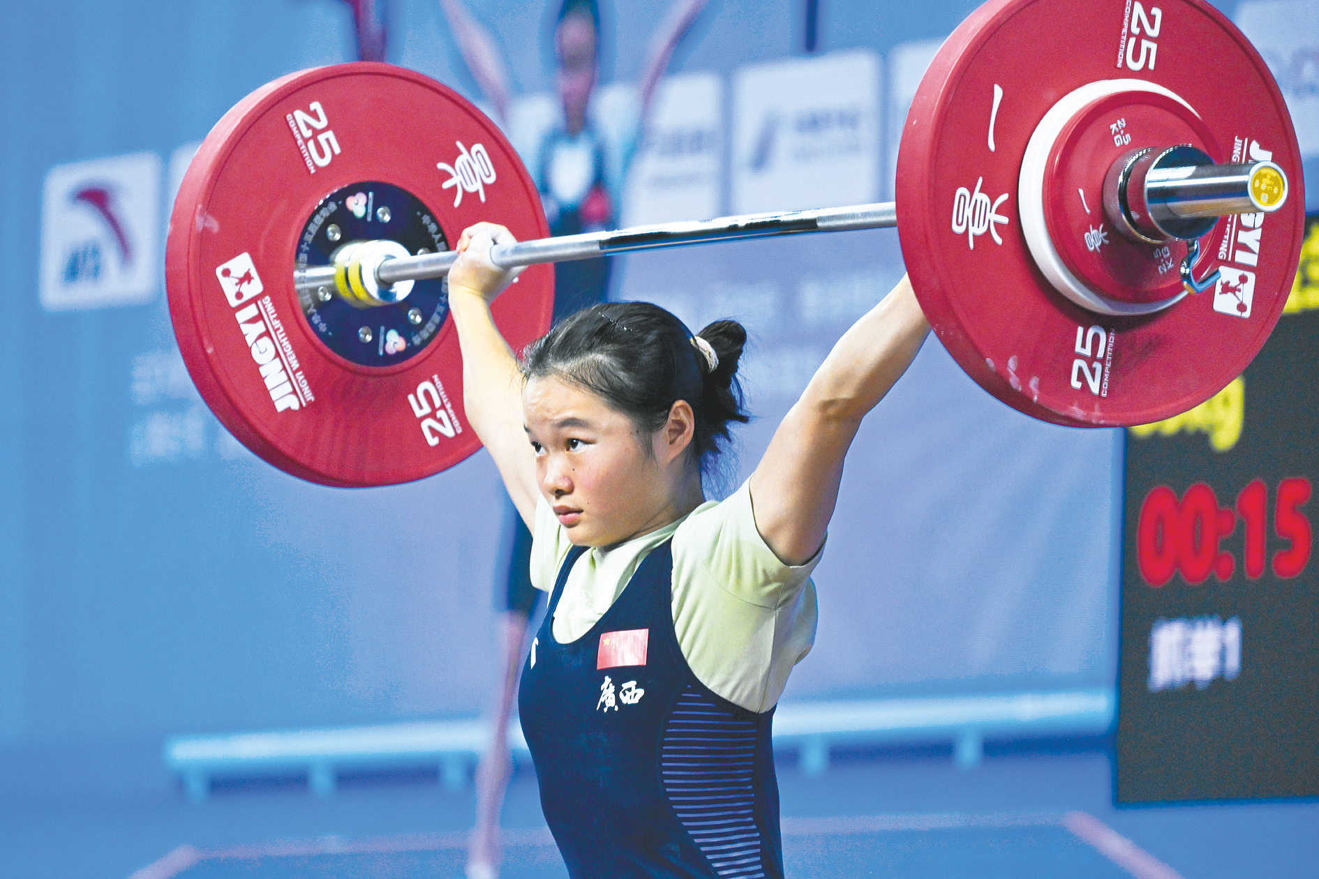 女子举重比赛中出现重大失误,陈列希望之人的简单介绍 女子举重比赛中出现重大失误,陈列希望之人的简单介绍