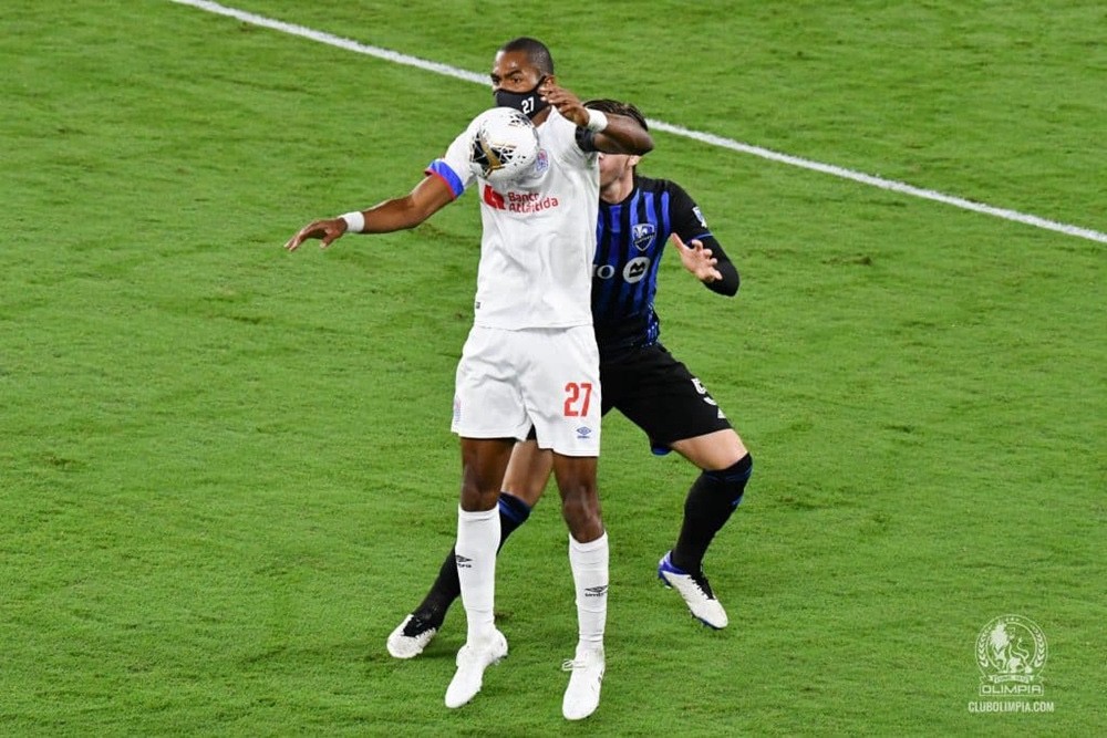 墨北美洲球员在比赛中奉献精彩出击