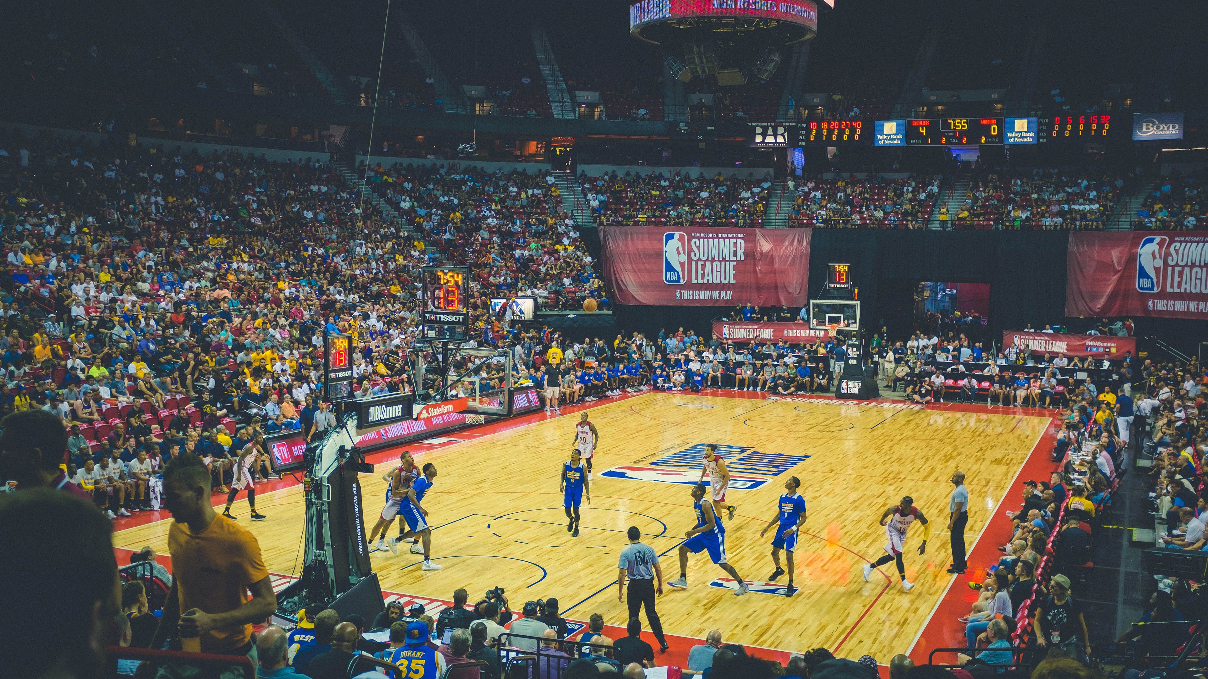 赛道与绿茵，坎特在F1争冠夜的焦点证明